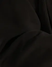 Blazer mit hochgerollten Ärmeln